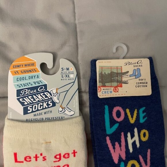 NWT Blue Q Socks Bundle 2 total = Women's Crew Sneaker Fun Socks $30 Great Gifts - Picture 3 of 12